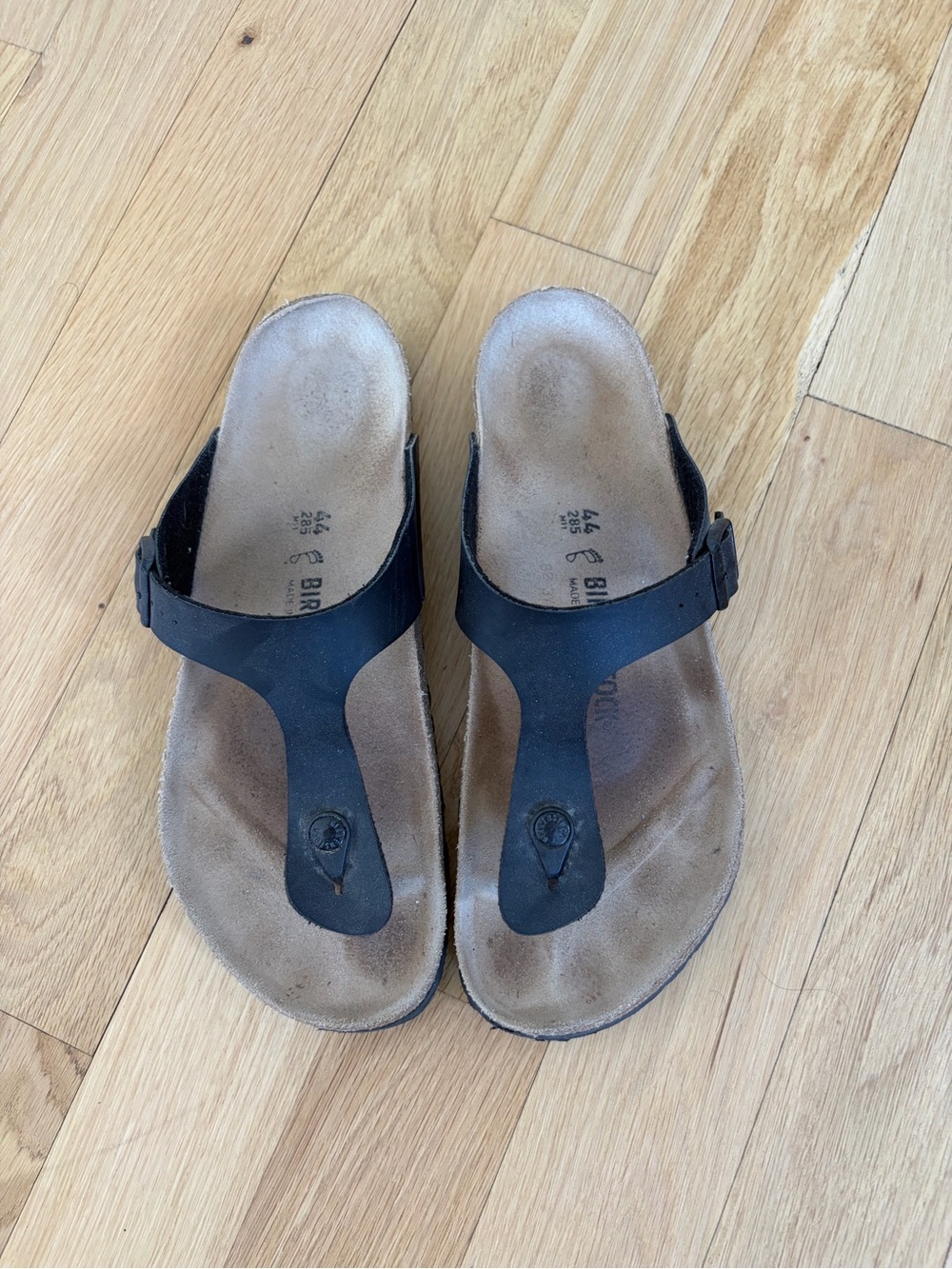 Birkenstock Black Men’s T-Strap Sandals